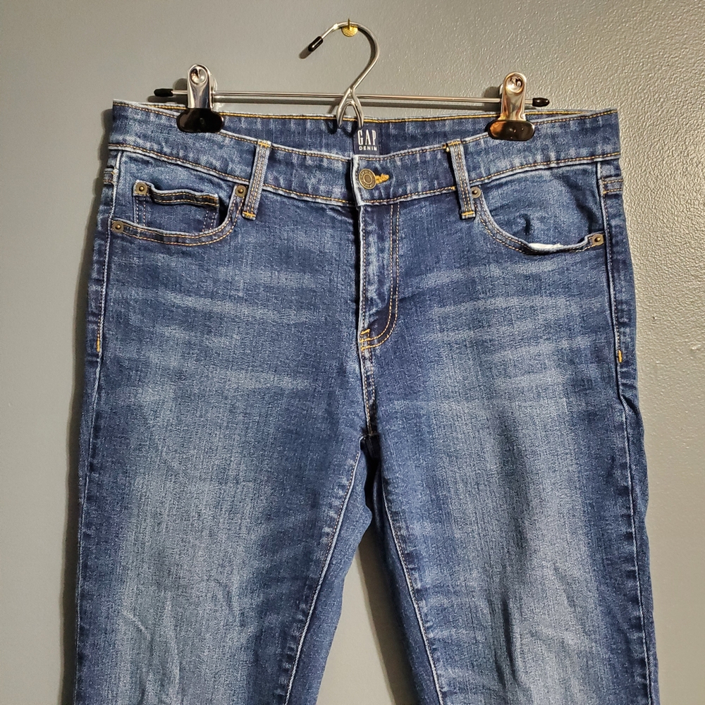GAP Girlfriend Women's Cropped Blue Jeans Size 6 - Picture 2 of 9